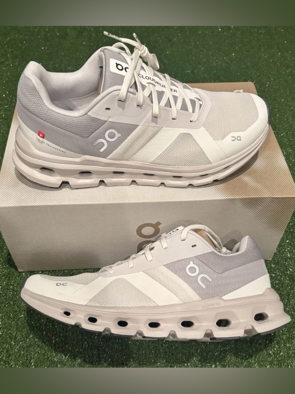 On Running Cloudrunner Women’s Running Shoes — Light Gray/White